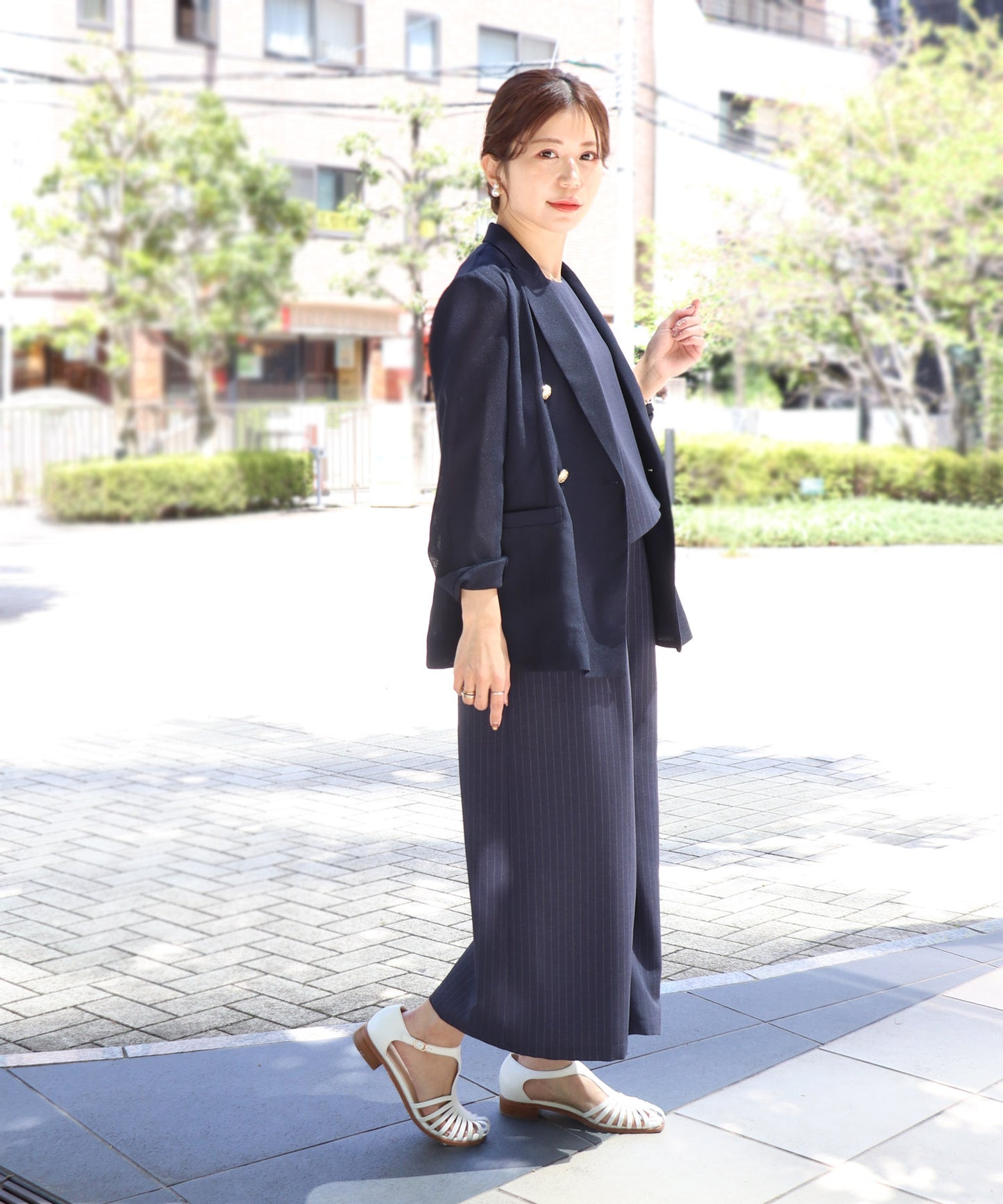 ゴールドボタンメッシュジャケット