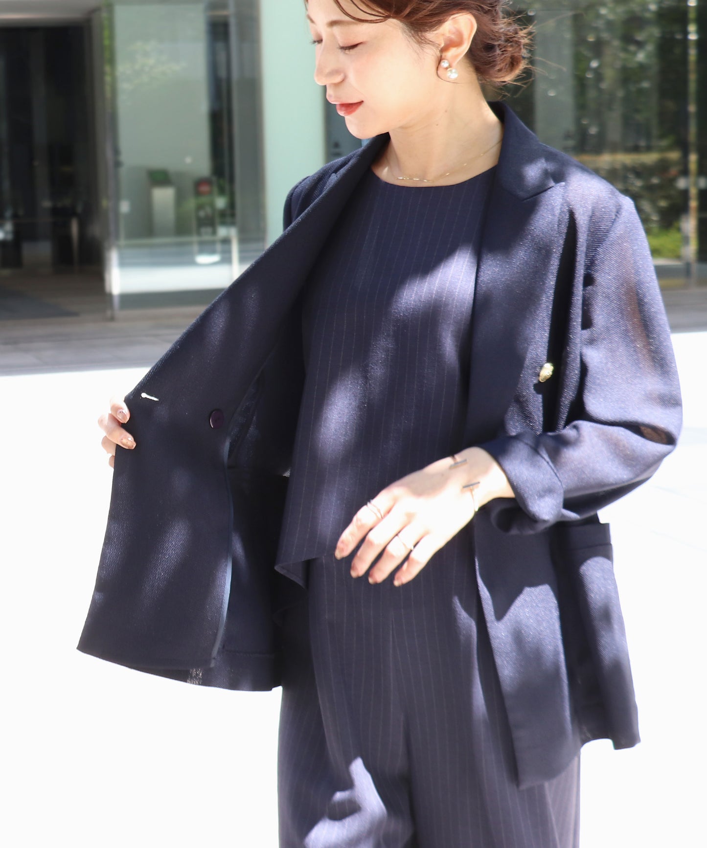 ゴールドボタンメッシュジャケット