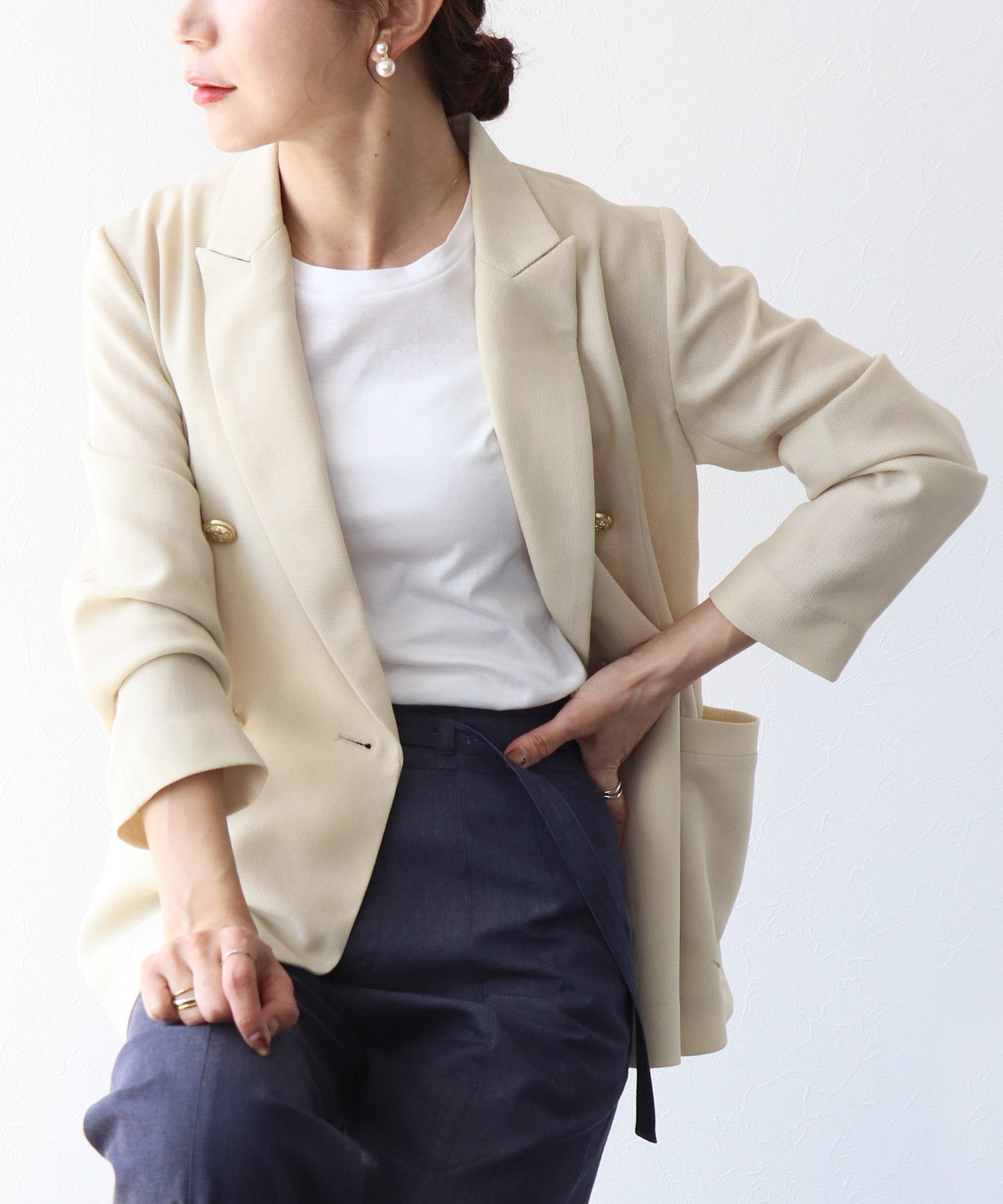 ゴールドボタンメッシュジャケット