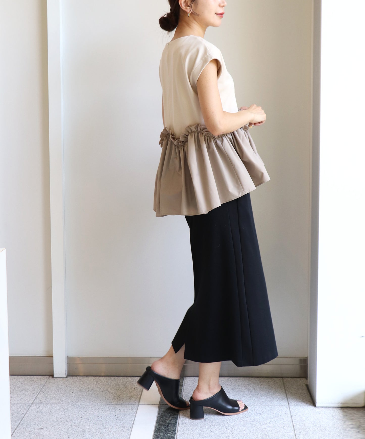 【6/5(金)～PRE ORDER開始】ドッキングペプラムデザイントップス