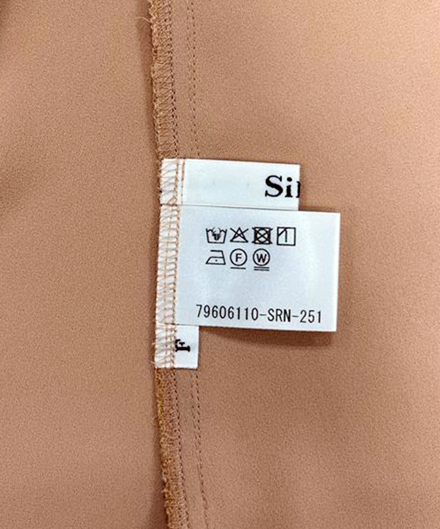 クレープボウタイノースリーブブラウス – Sirin Online Store