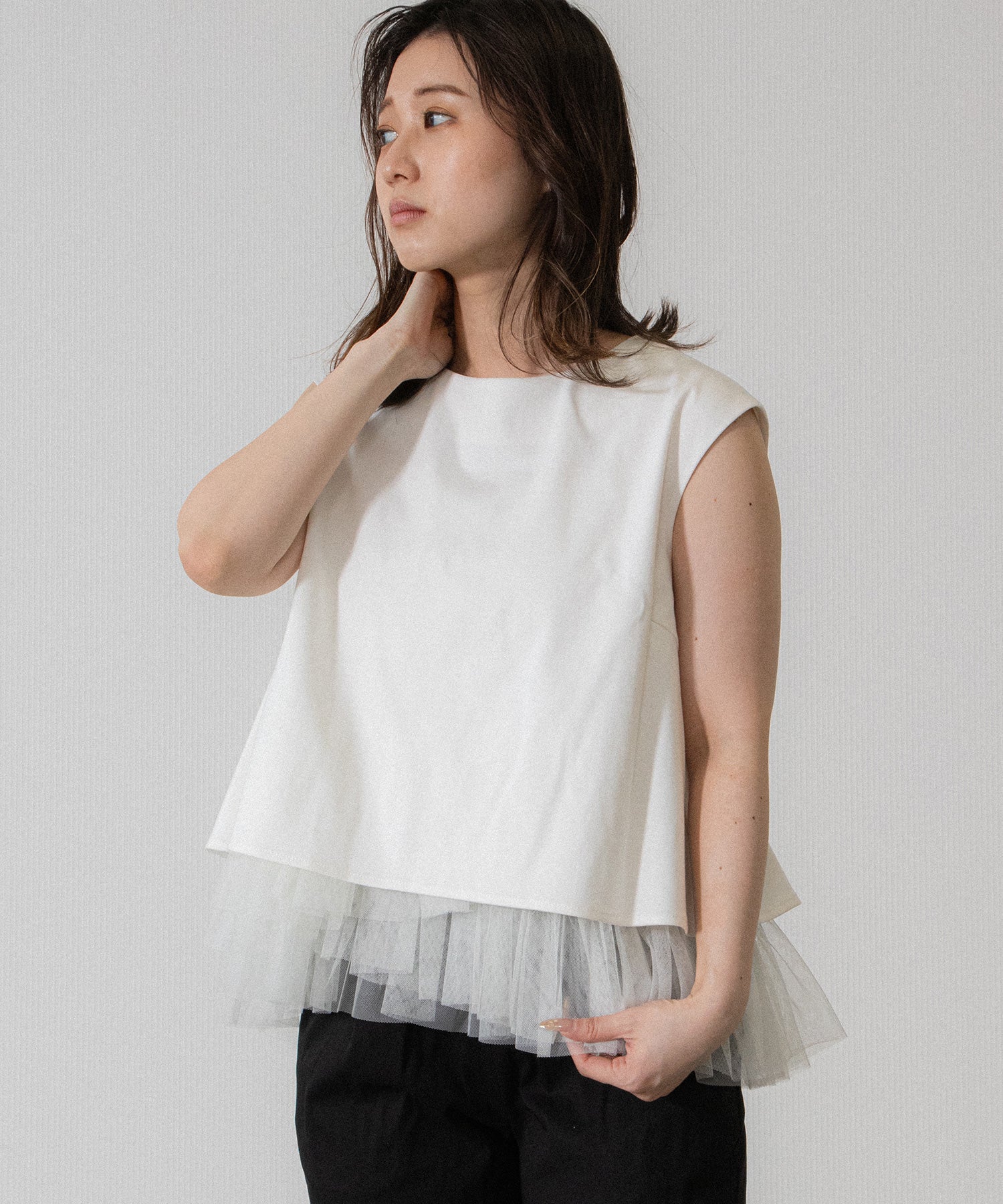 ■専用■美品 ELIN チュール ブラウス ボリュームスリーブブラウス ホワイト セール】チュールボリュームスリーブショート丈シャツ（シャツ