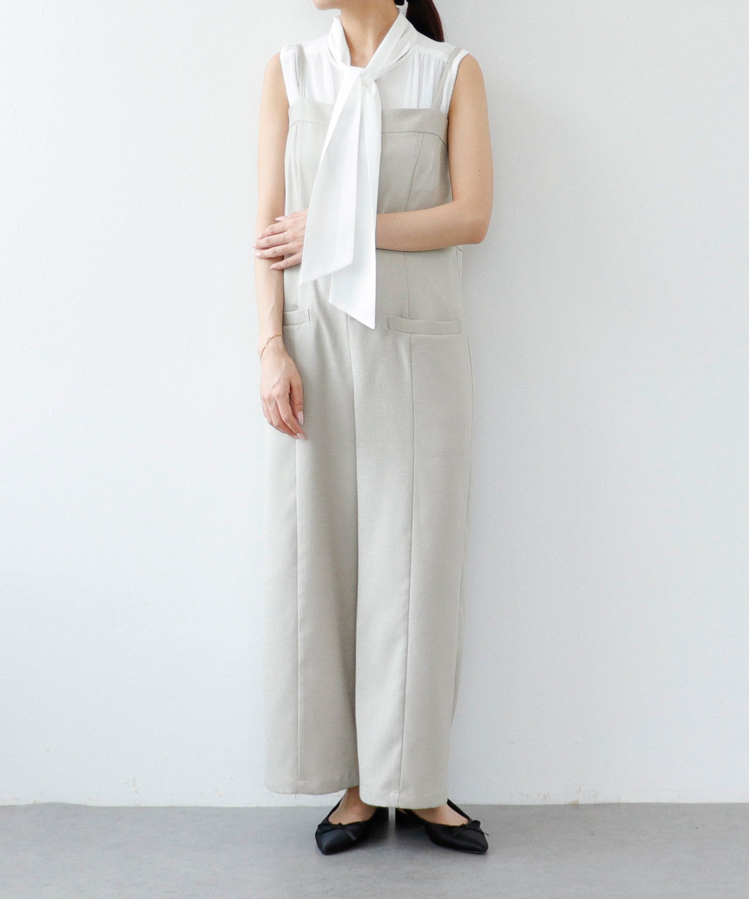 予約商品》クレープボウタイノースリーブブラウス – Sirin