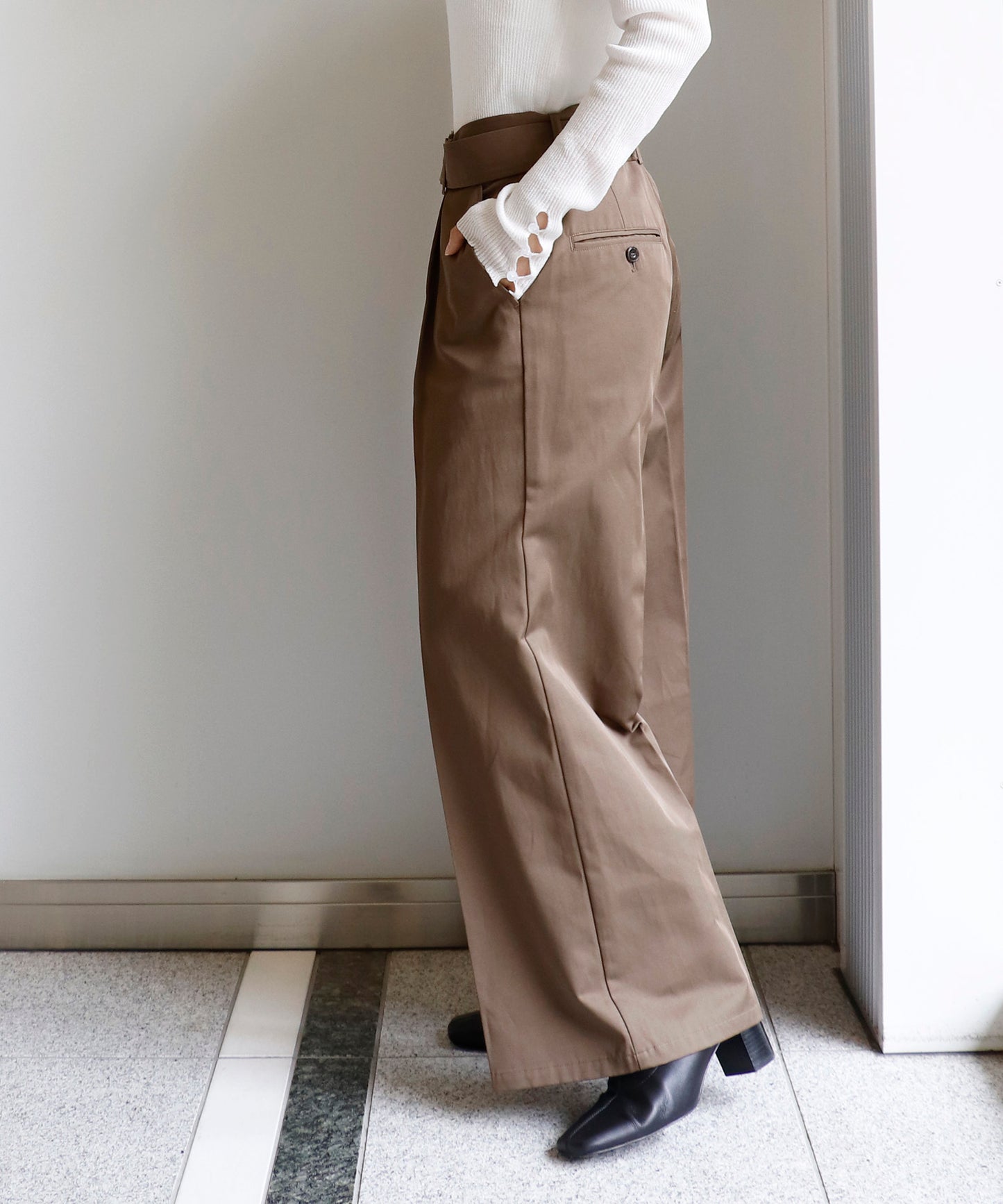 【先行予約】ベルト付きチノワイドパンツ