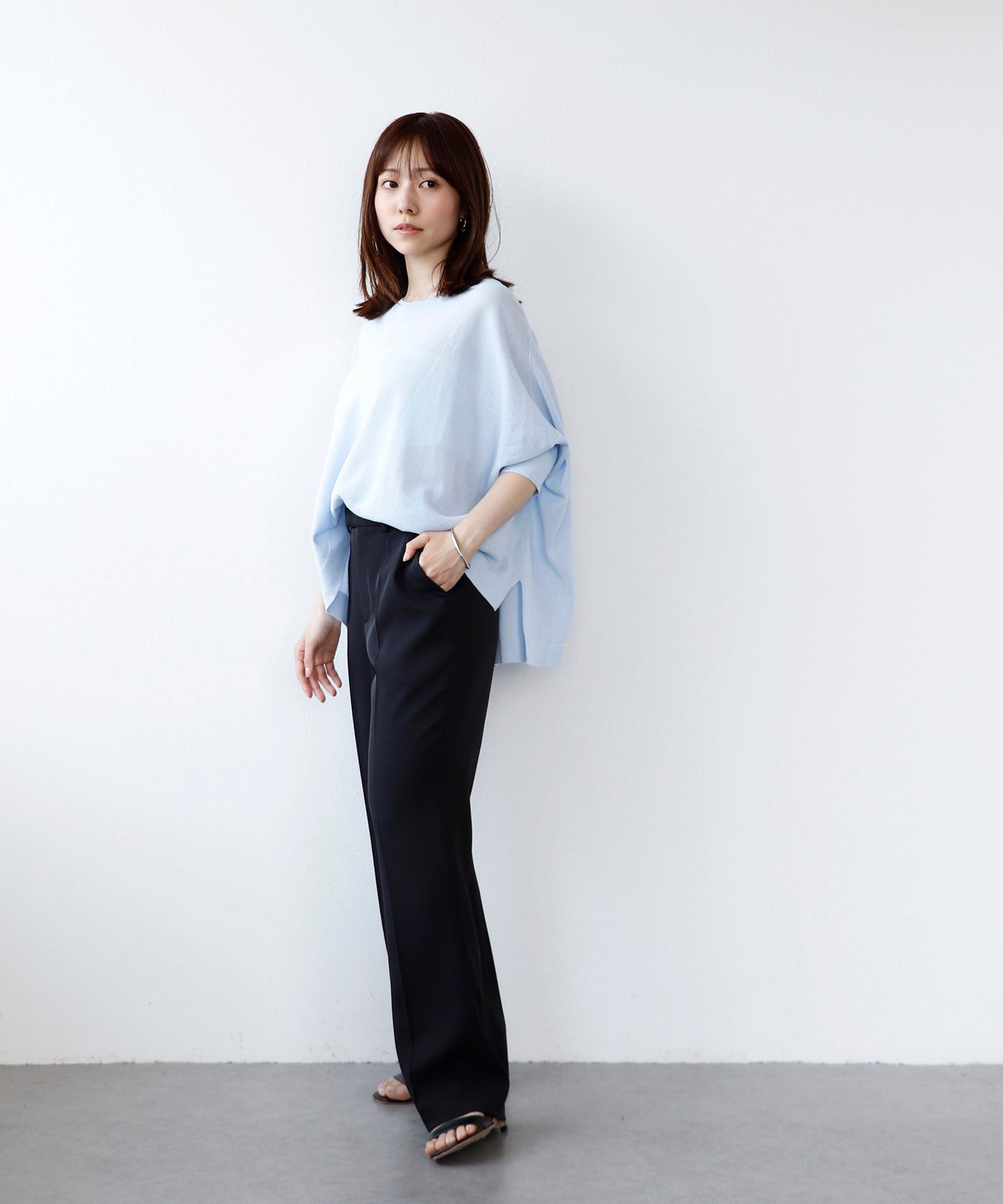 【6/5(金)～PRE ORDER開始】美脚センターシームセミフレアパンツ