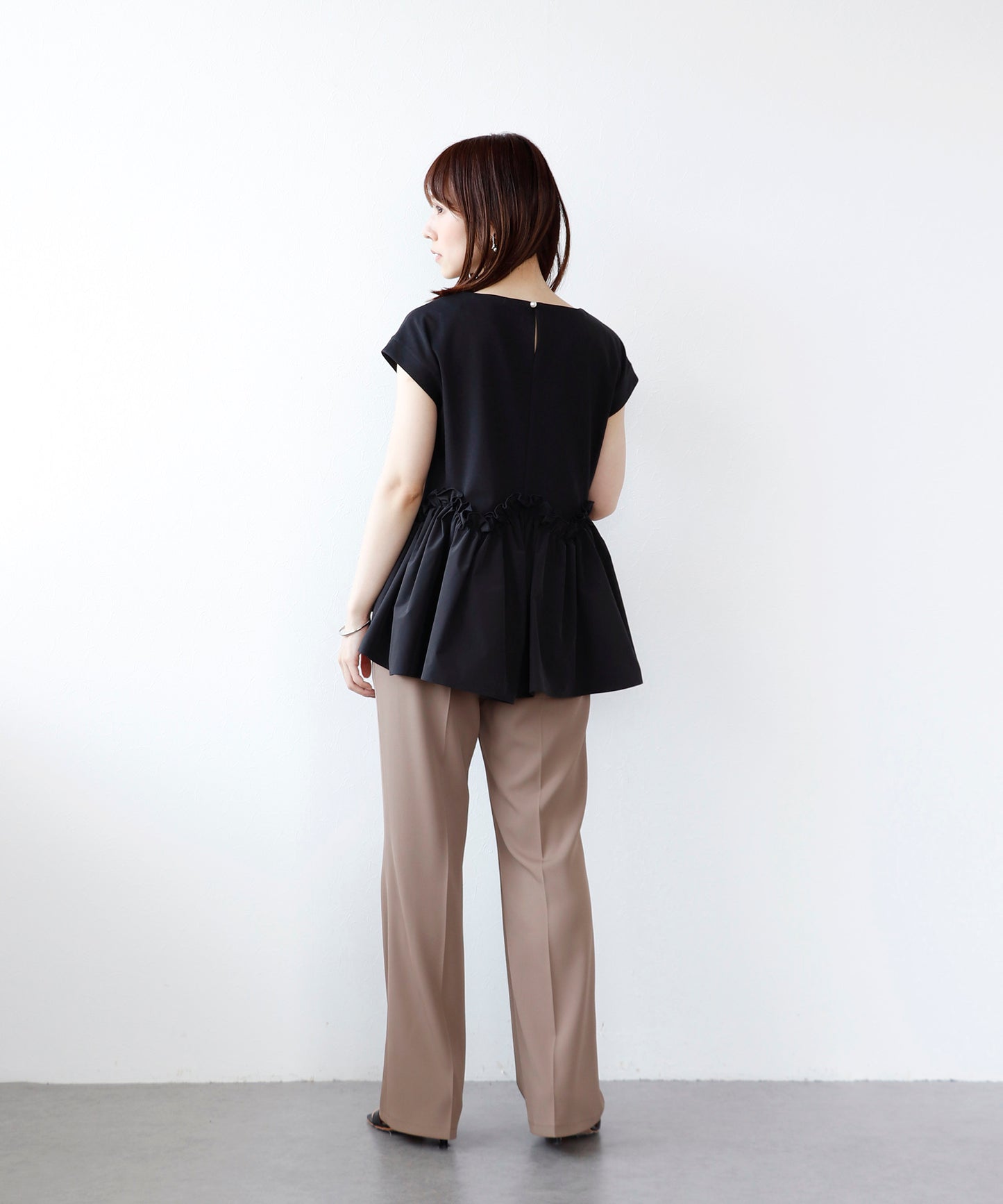 【6/5(金)～PRE ORDER開始】美脚センターシームセミフレアパンツ