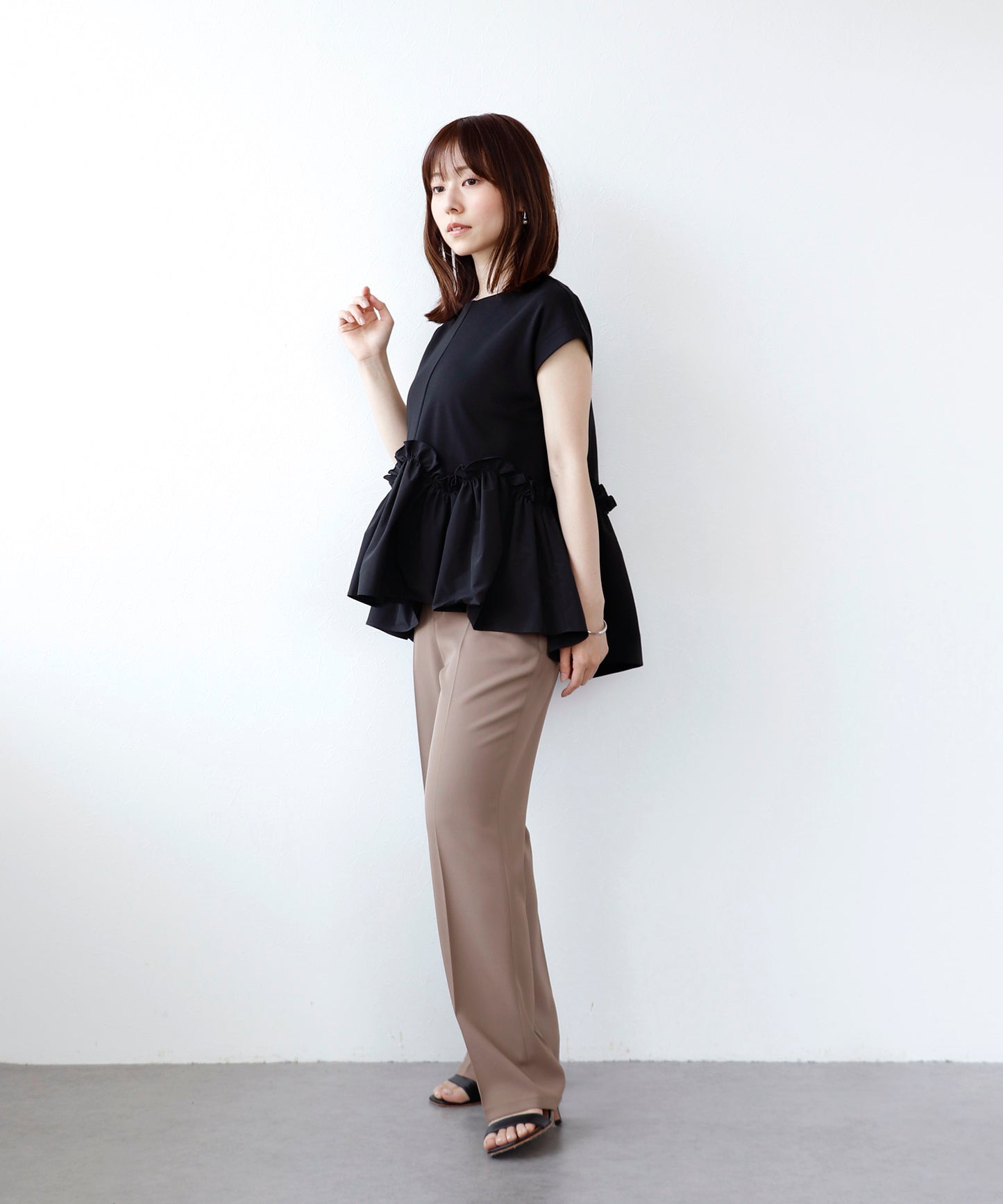 【6/5(金)～PRE ORDER開始】ドッキングペプラムデザイントップス