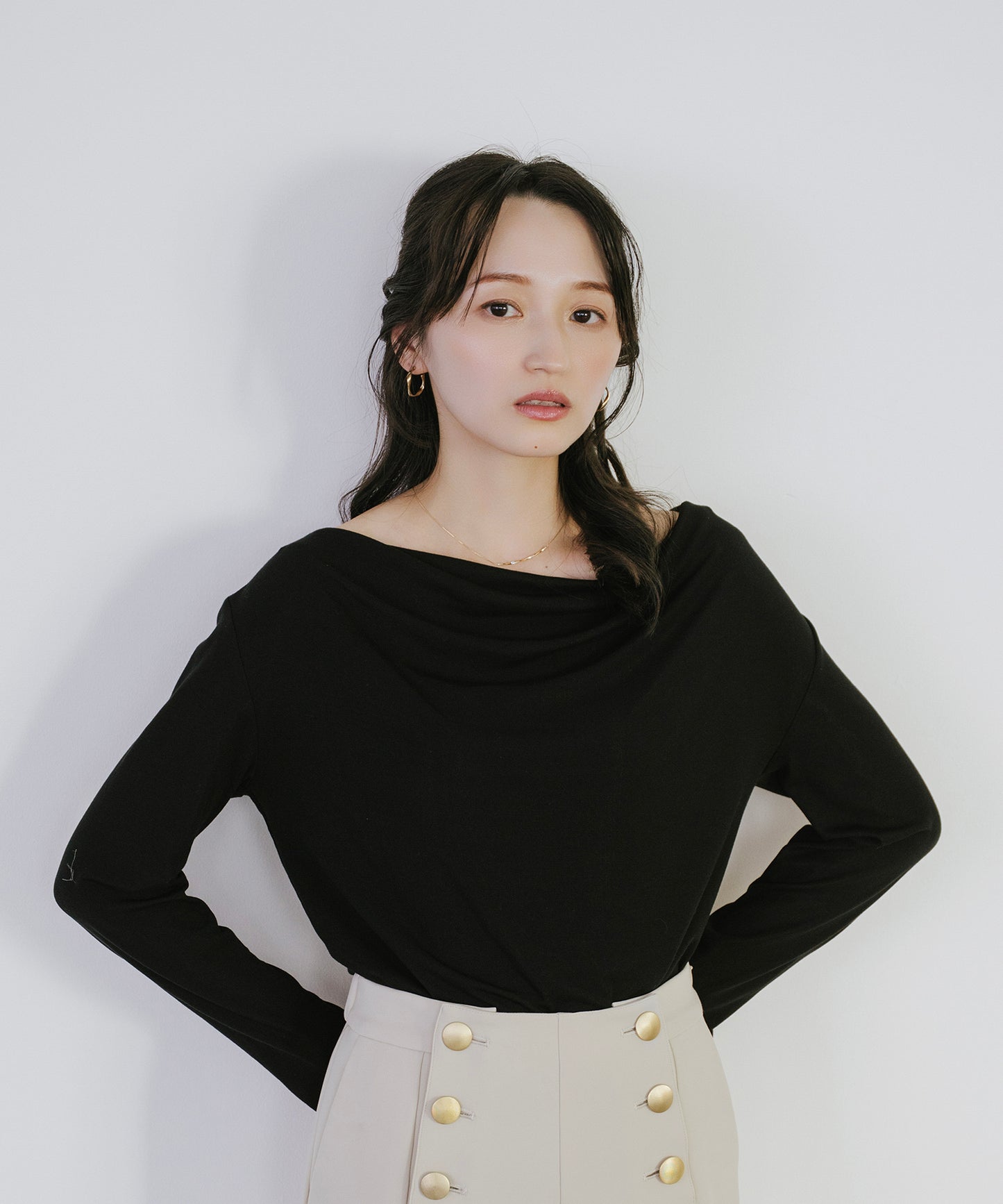 ギャザードレーププルオーバー